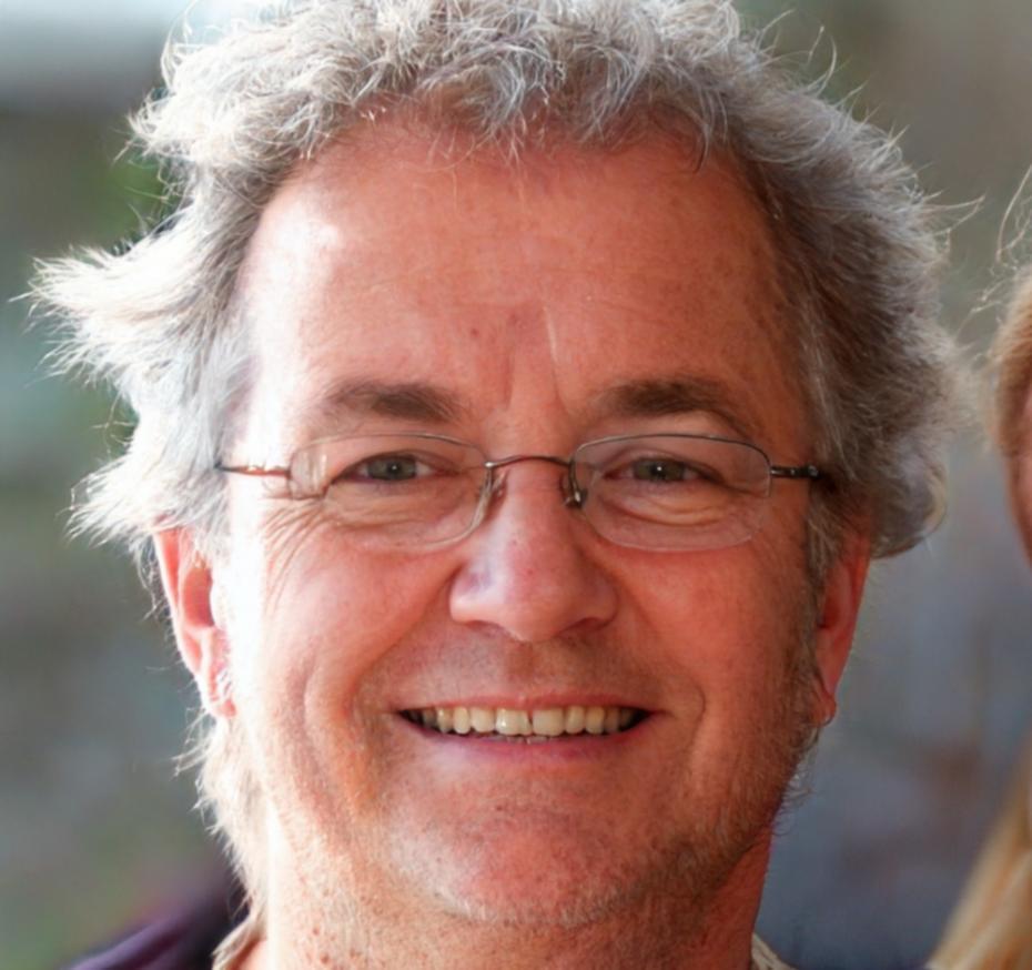 Professional headshot of Magnus Eriksson, financial planning consultant